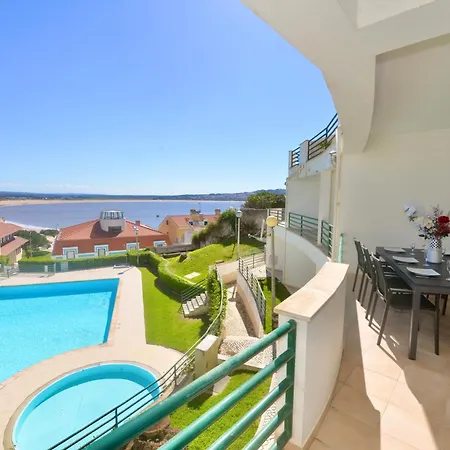 Bay Apartment